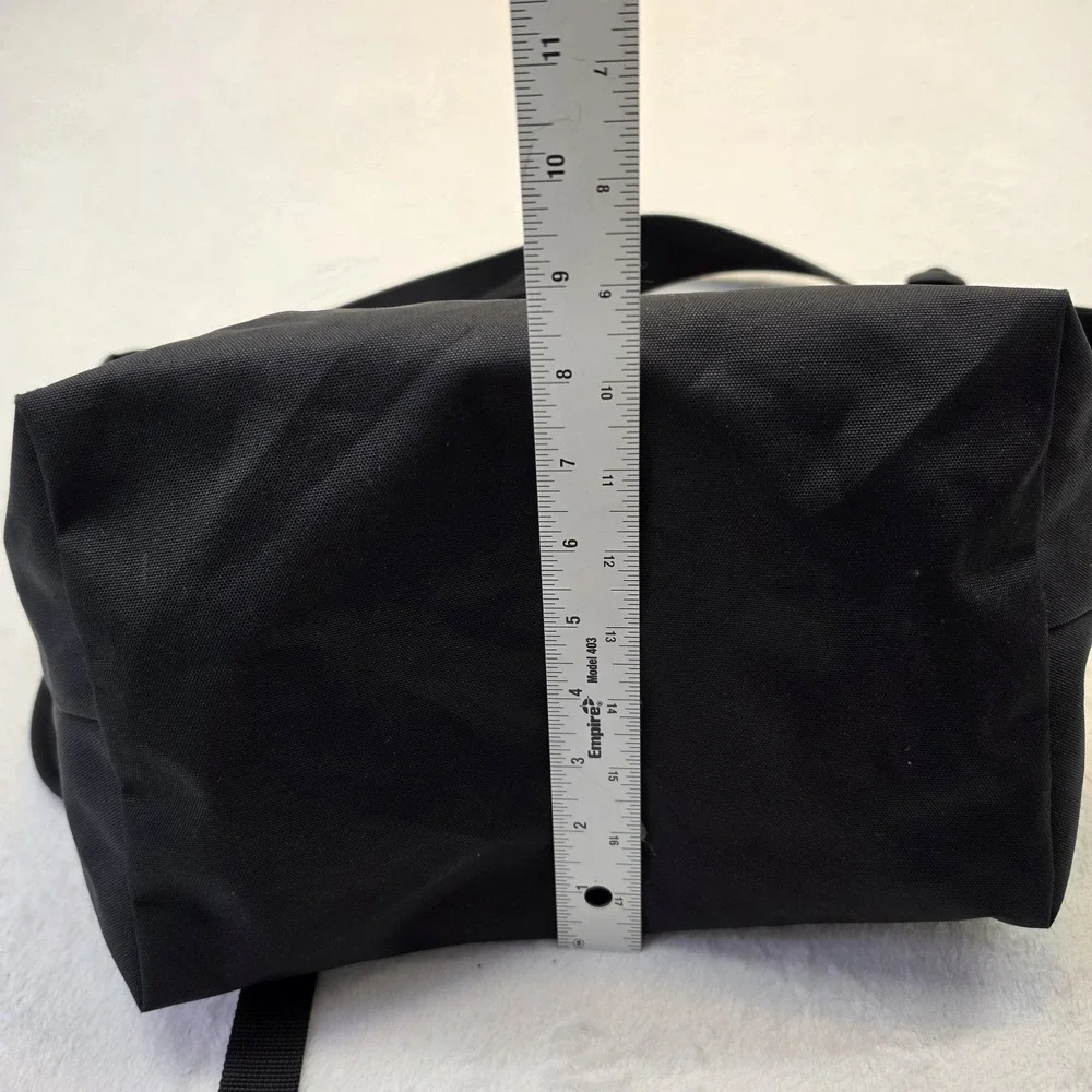 Carhartt WIP Reflective Parcel Bag Black Adjustable Messenger Bag A201035